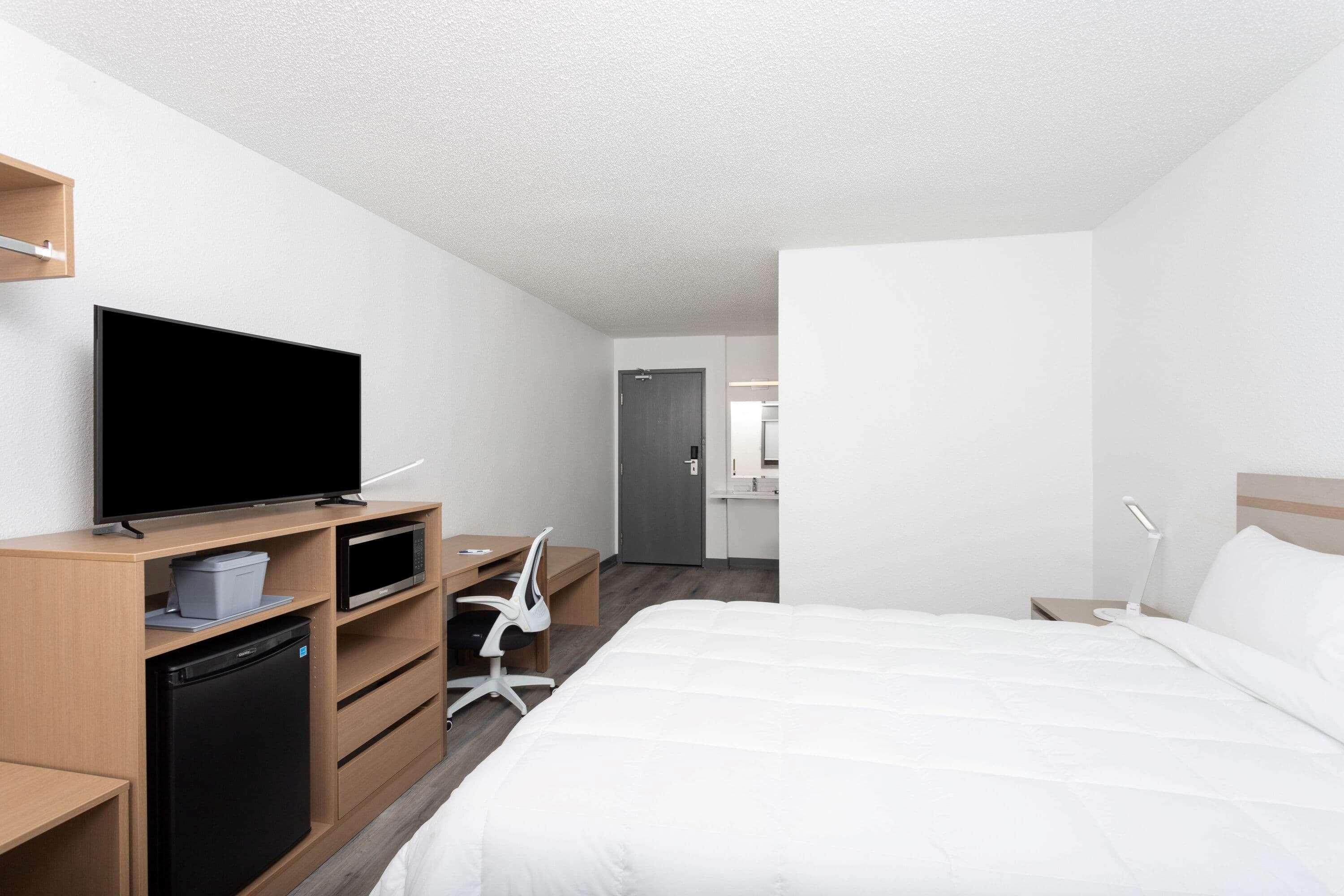 Travelodge By Wyndham Elkhart Bagian luar foto